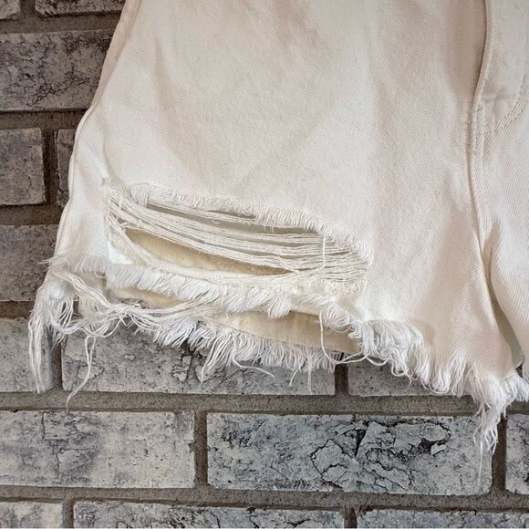 Rolla’s Dusters High Rise Slim Distressed White Denim Shorts Size 27 - Picture 2 of 8